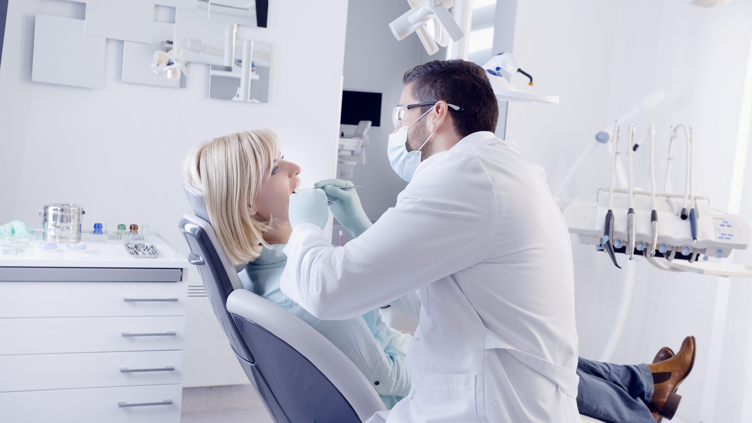 Dentist in Cardiff By The Sea, CA